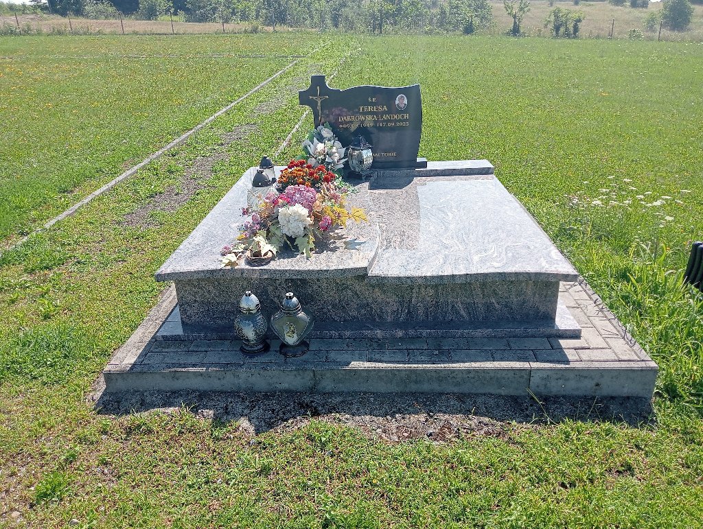 Grób Teresa Dąbrowska-Landoch